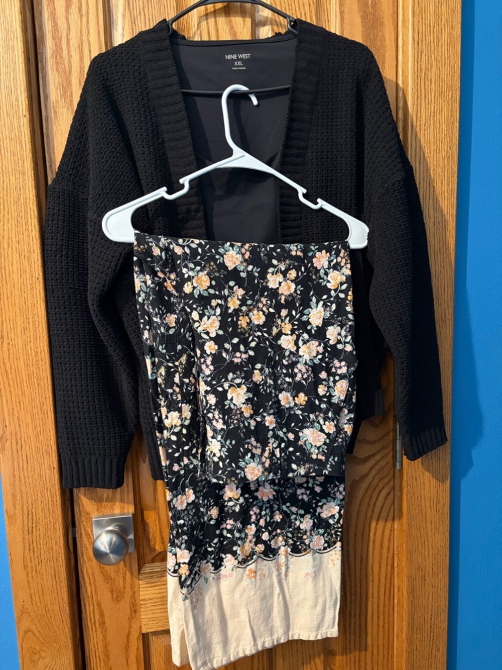 Women’s dress pants outfit